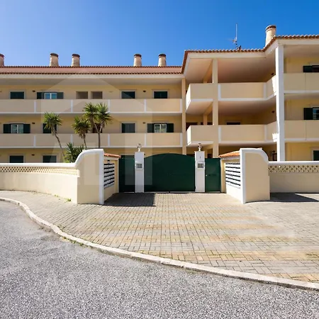 Garden Park By Acasadascasas 아파트 에리세이라